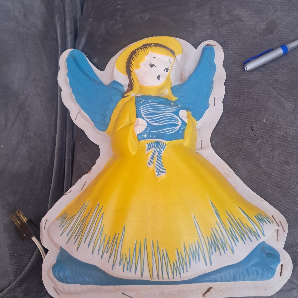 Charming Angel Wall Light with Blue Wings
